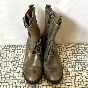 Donald J Pliner Leather Boots